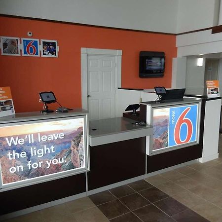 Motel 6 Portland Beltér fotó